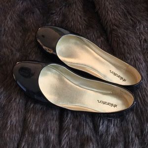 Black ballet flat